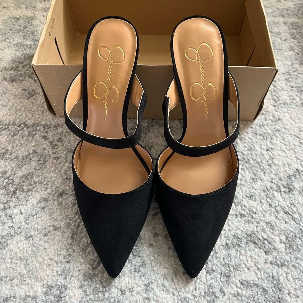 Jessica Simpson black heels